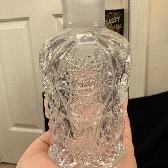 Antique Pressed Glass Perfume Bottles Set of 2 5.5” Tall Heavy Cottagecore - Picture 11 of 11